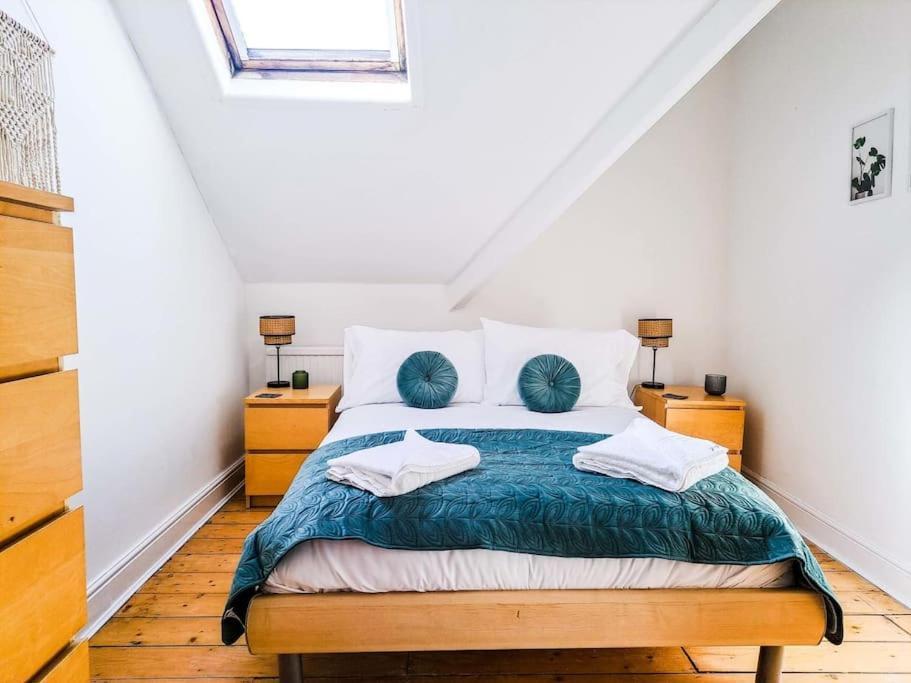 3 Bed Flat Near To Cardiff And Cardiff Bayアパートメント エクステリア 写真