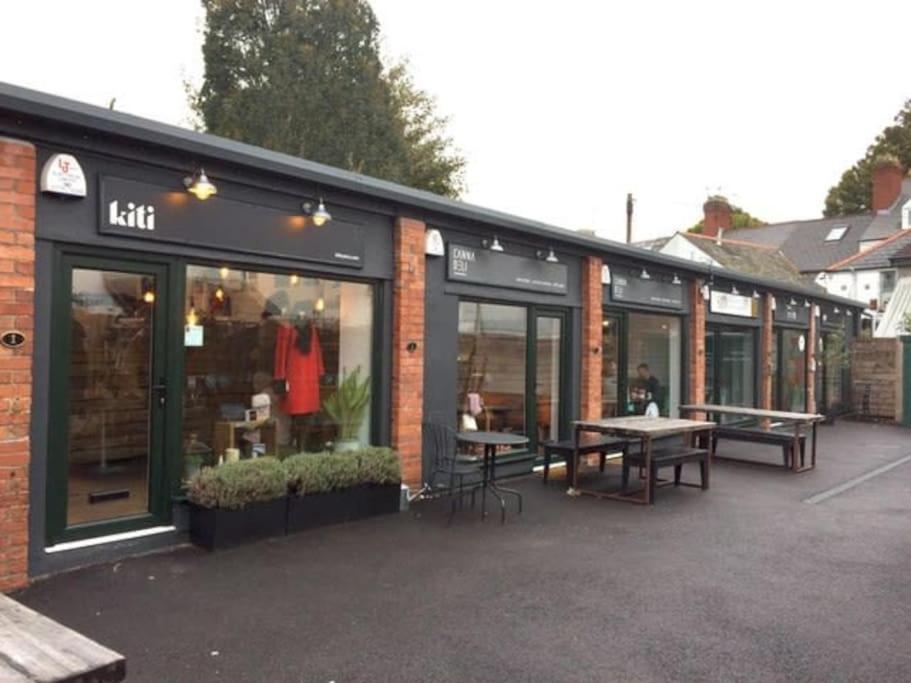 3 Bed Flat Near To Cardiff And Cardiff Bayアパートメント エクステリア 写真