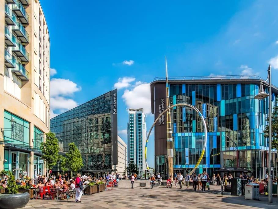 3 Bed Flat Near To Cardiff And Cardiff Bayアパートメント エクステリア 写真