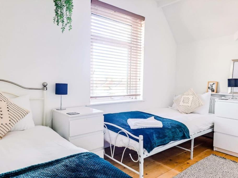 3 Bed Flat Near To Cardiff And Cardiff Bayアパートメント エクステリア 写真